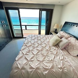 Amazing Beachfront Apartment